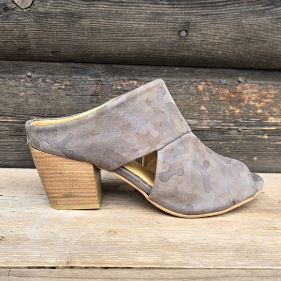 Slayte Shoes - Slayte NEW Miranda Modern Urban Edge Neurtral Camo Block Heel Mule Sandal 8M